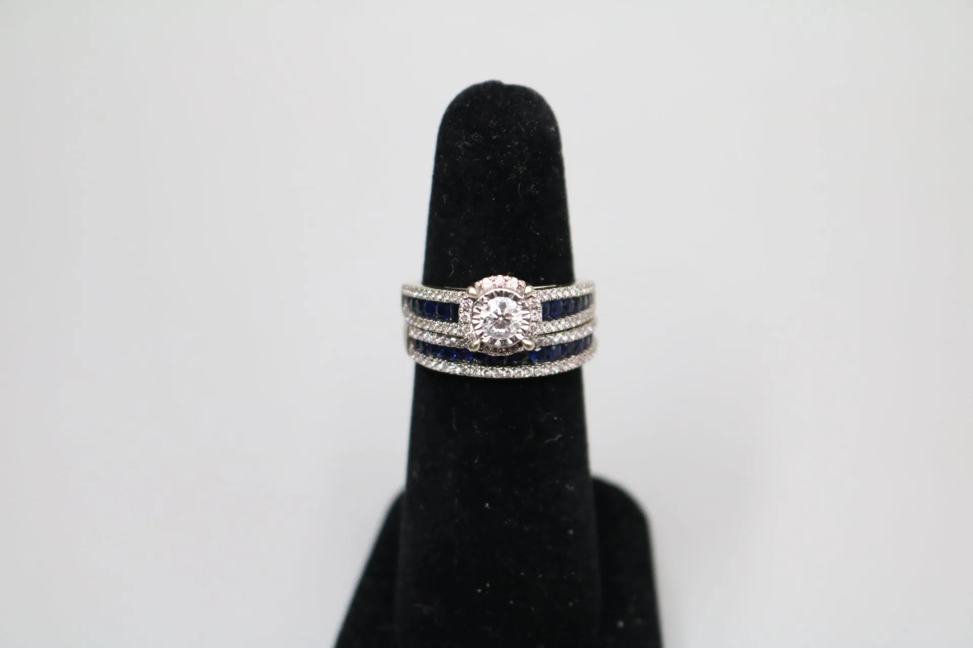 14K White Gold Wedding Halo Set Rings (Sizes 7 1/4) No Shipping