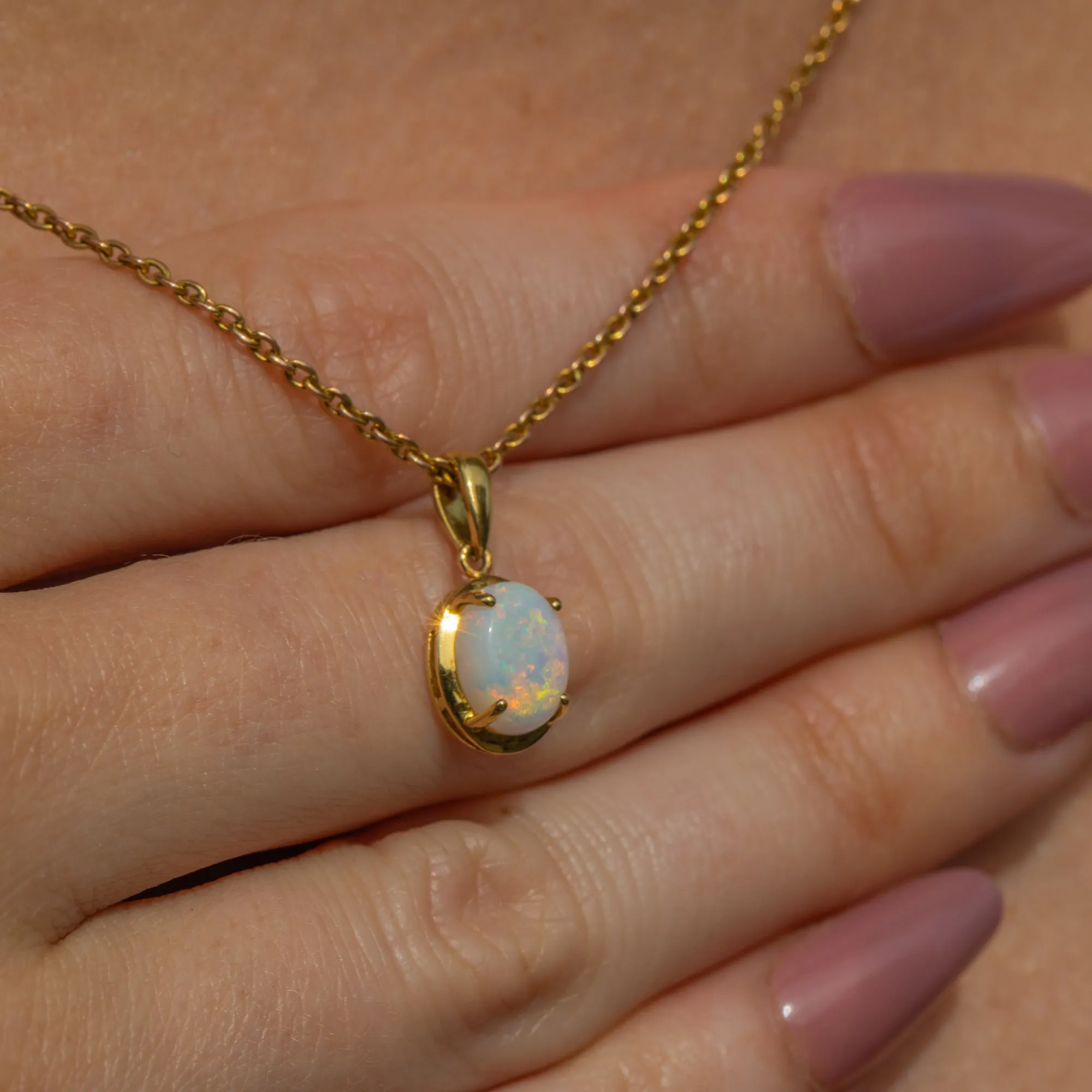 18ct Gold Opal Charm, 0.70ct