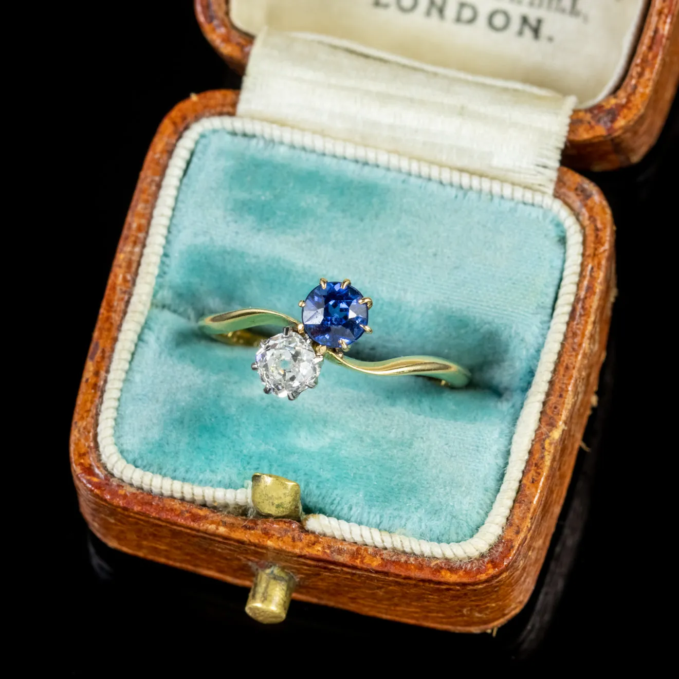 Antique Edwardian Diamond Sapphire Twist Ring 18Ct Gold Circa 1910