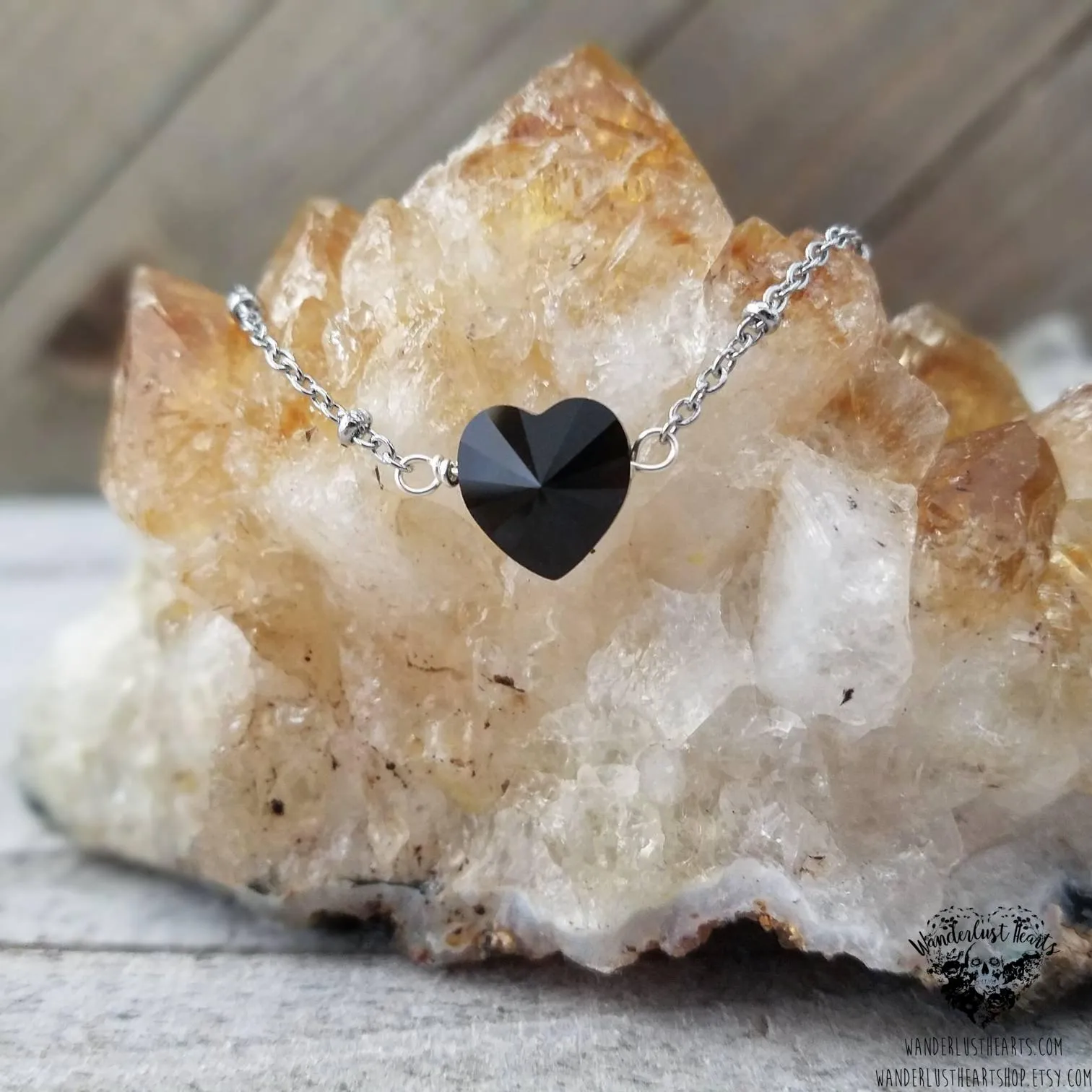 Black heart necklace