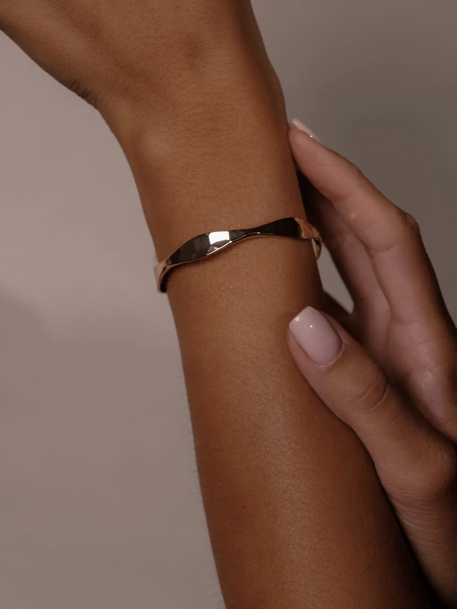 Block Wave Bangle