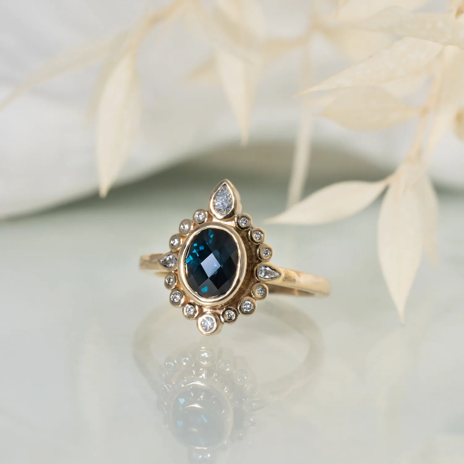 Diana - sapphire ring