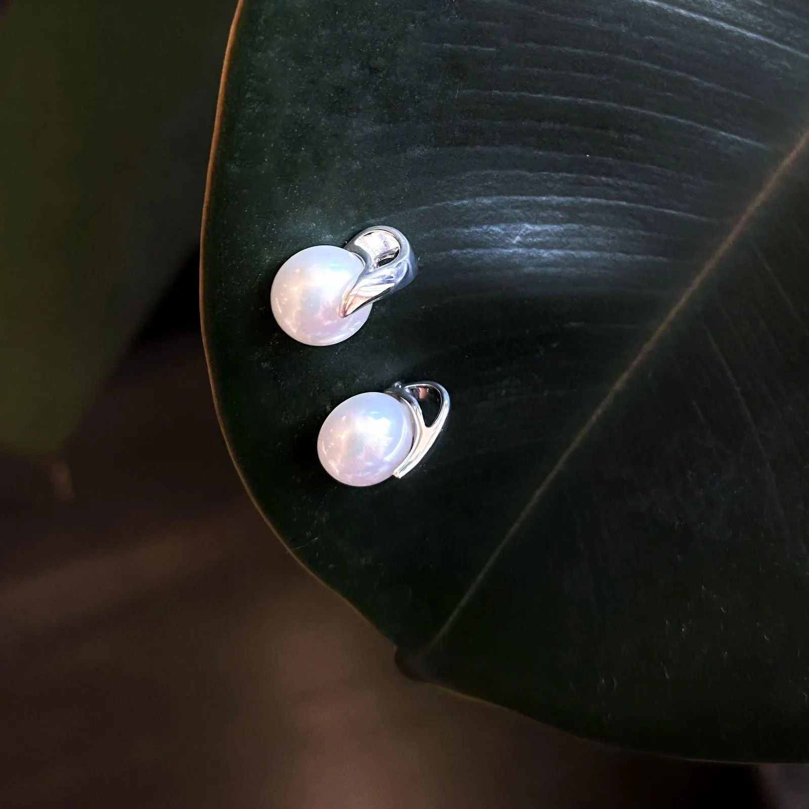 Freshwater Pearl Swirl Stud