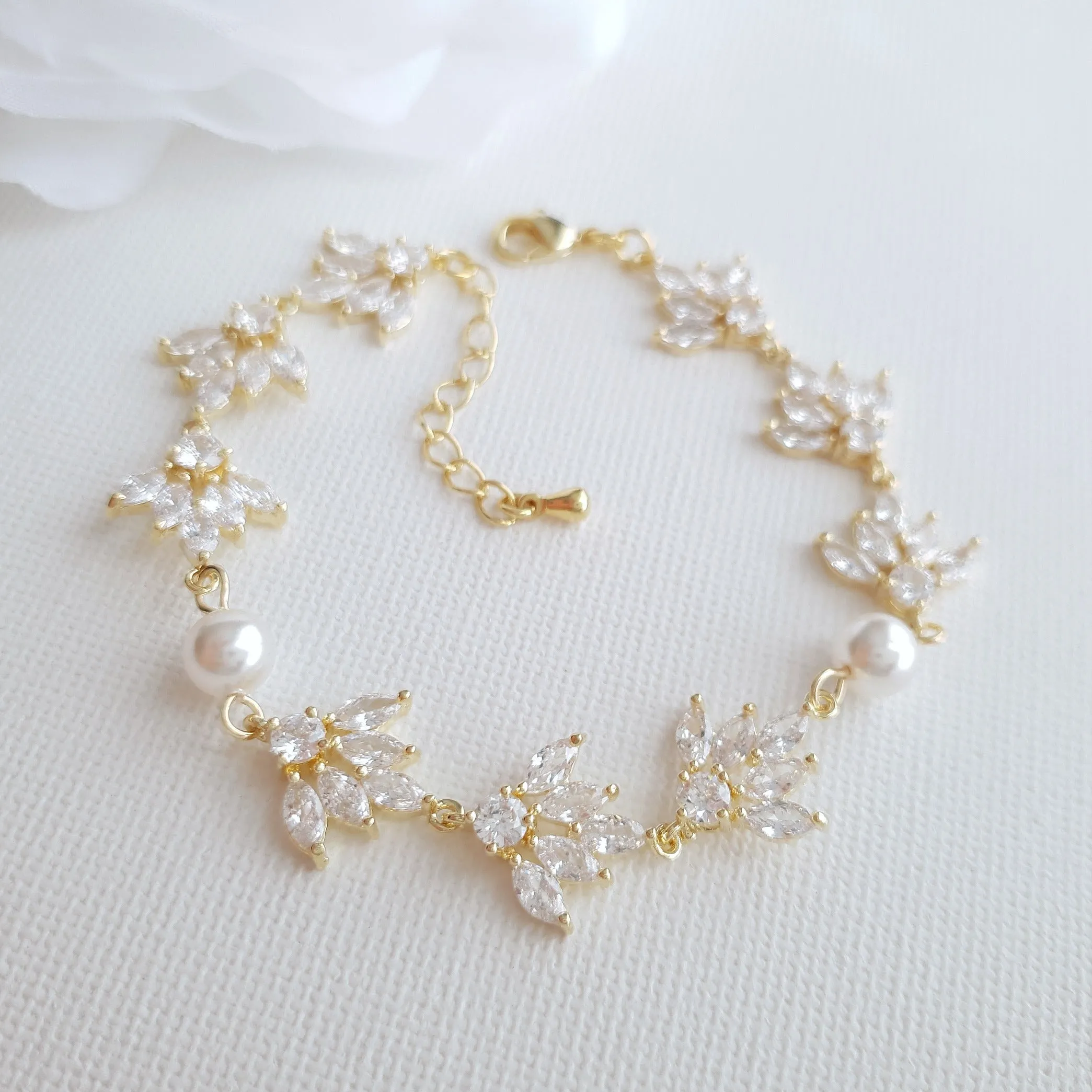 Gold Wedding Bracelet With Cubic Zirconia & Pearls-Rosa