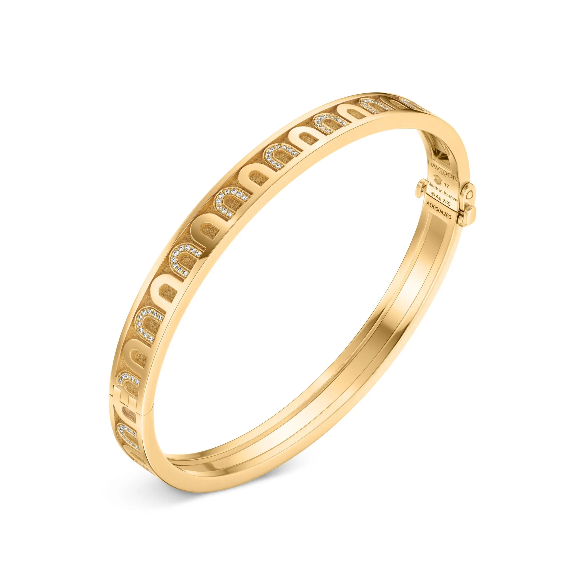 L'Arc de DAVIDOR Bangle PM, 18k Yellow Gold with Satin Finish and Colonnato Diamonds