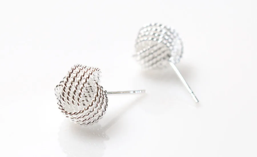 Mesh Stud Earrings