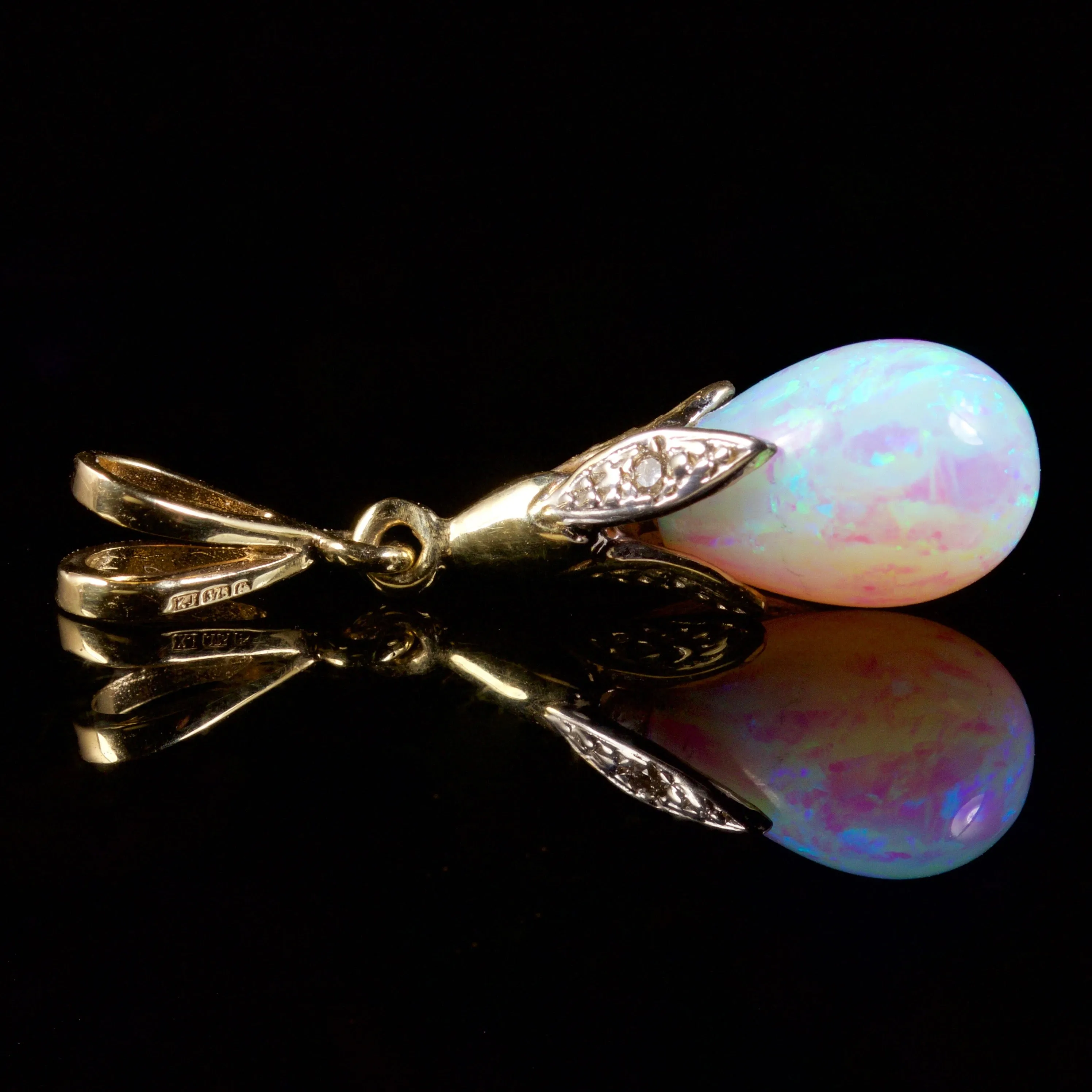 Opal Diamond Pendant 9Ct Gold Pendant