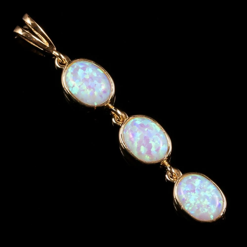 Opal Triple Gold Pendant 4.50Ct