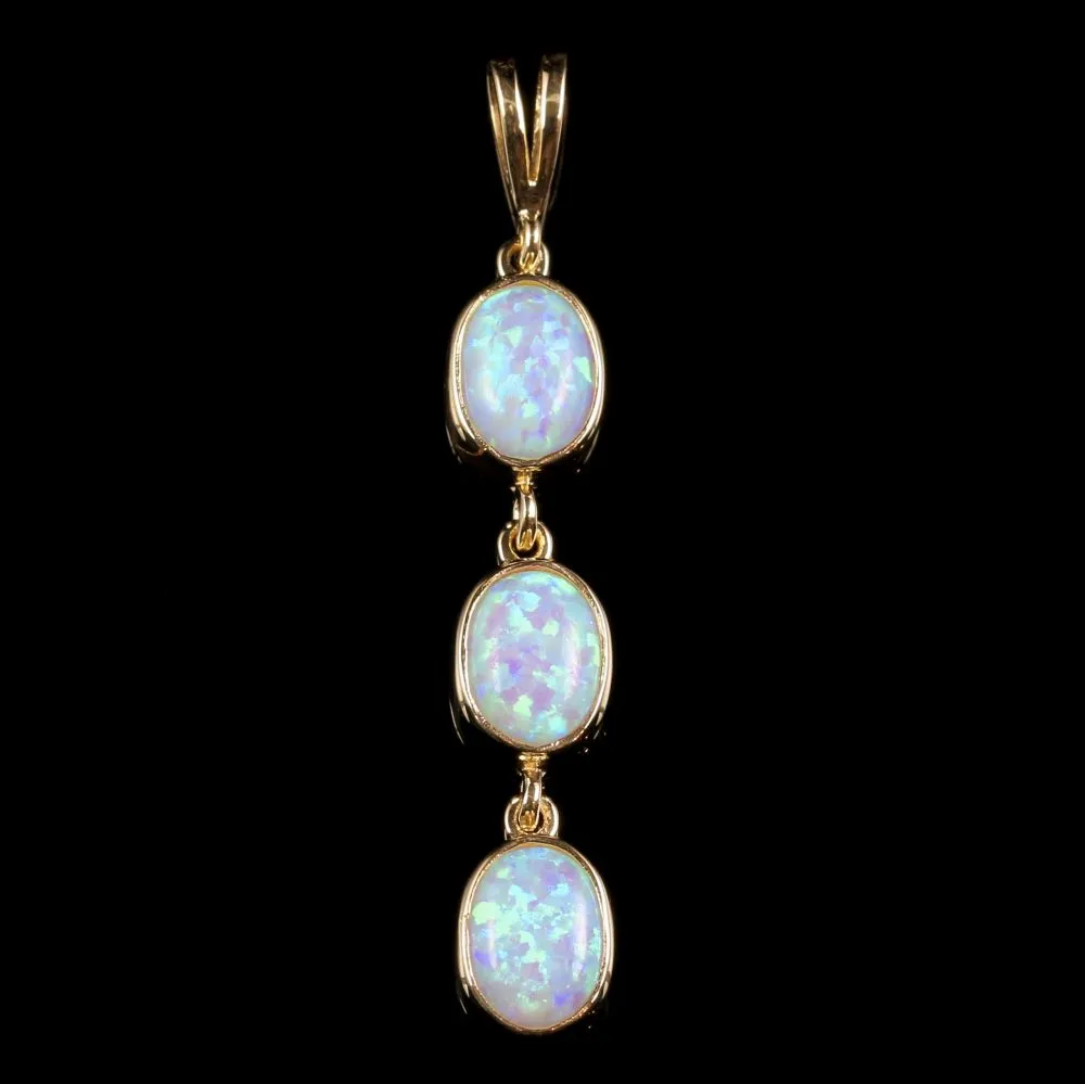 Opal Triple Gold Pendant 4.50Ct