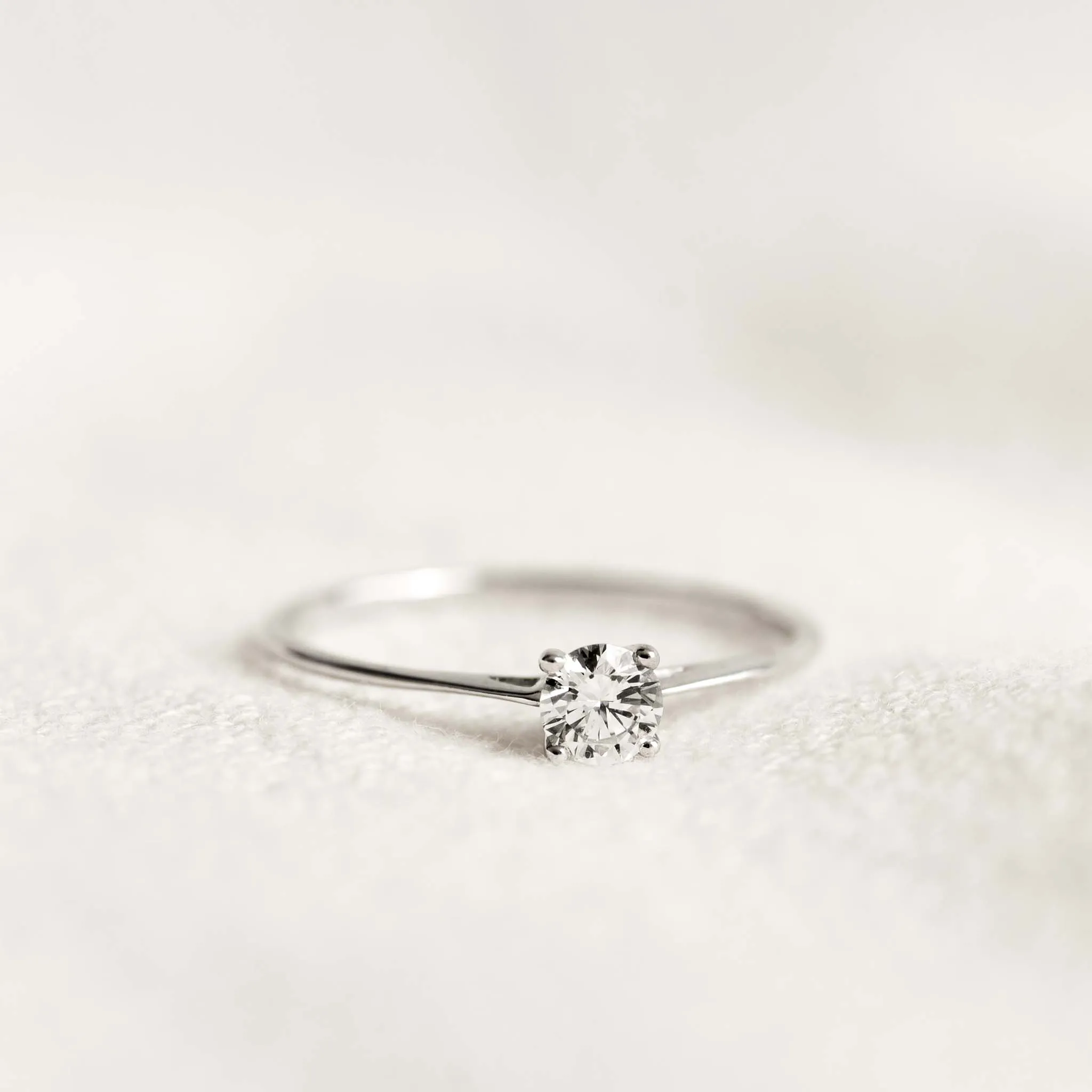 Solitaire Diamond Ring White Gold