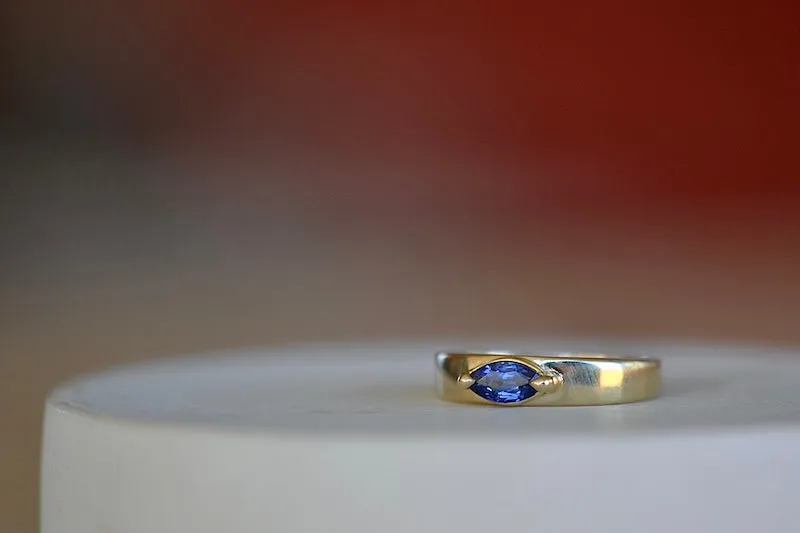 Stoned Slim Band in Blue Sapphire